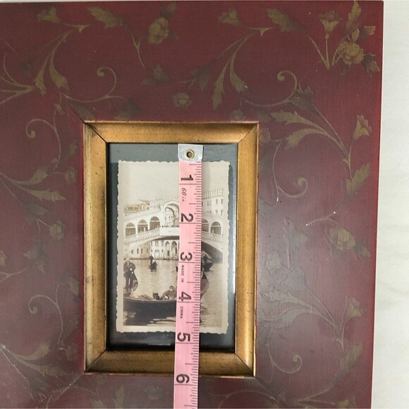 Red & Gold Picture (Frame) - Picture 5 of 5